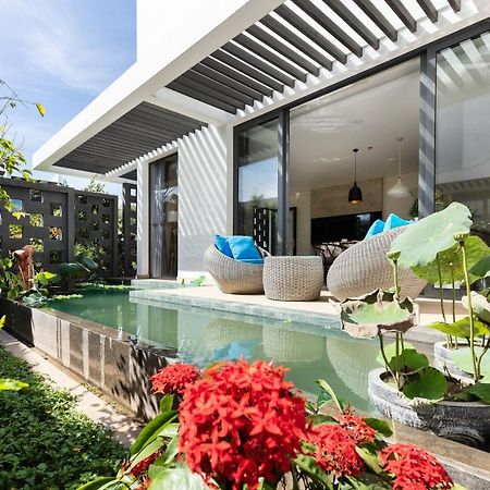 Okinawa Villas And Beach Club - Oceanami Resort Long Hai Exterior photo