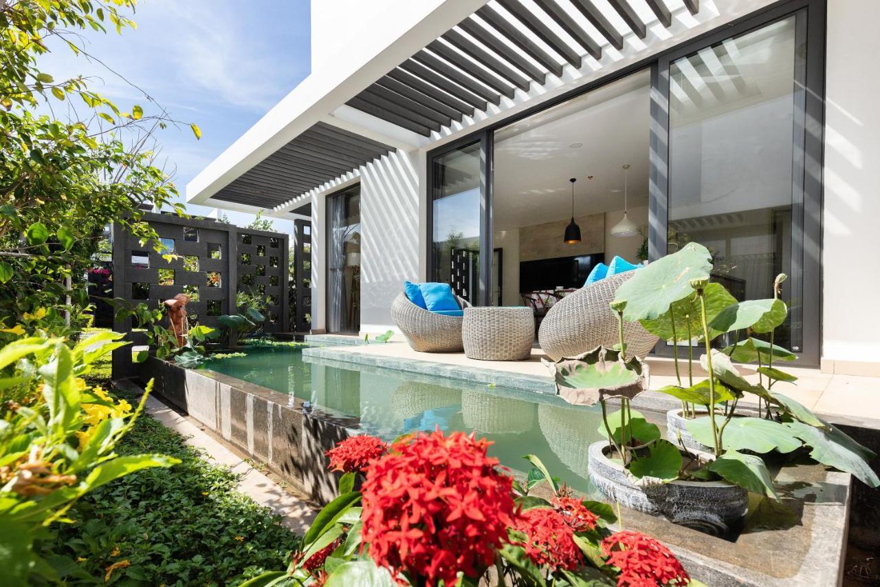 Okinawa Villas And Beach Club - Oceanami Resort Long Hai Exterior photo