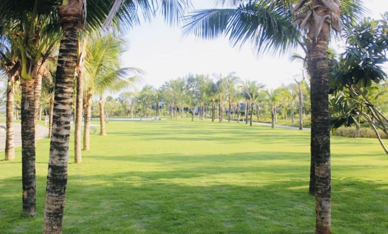 Okinawa Villas And Beach Club - Oceanami Resort Long Hai Exterior photo