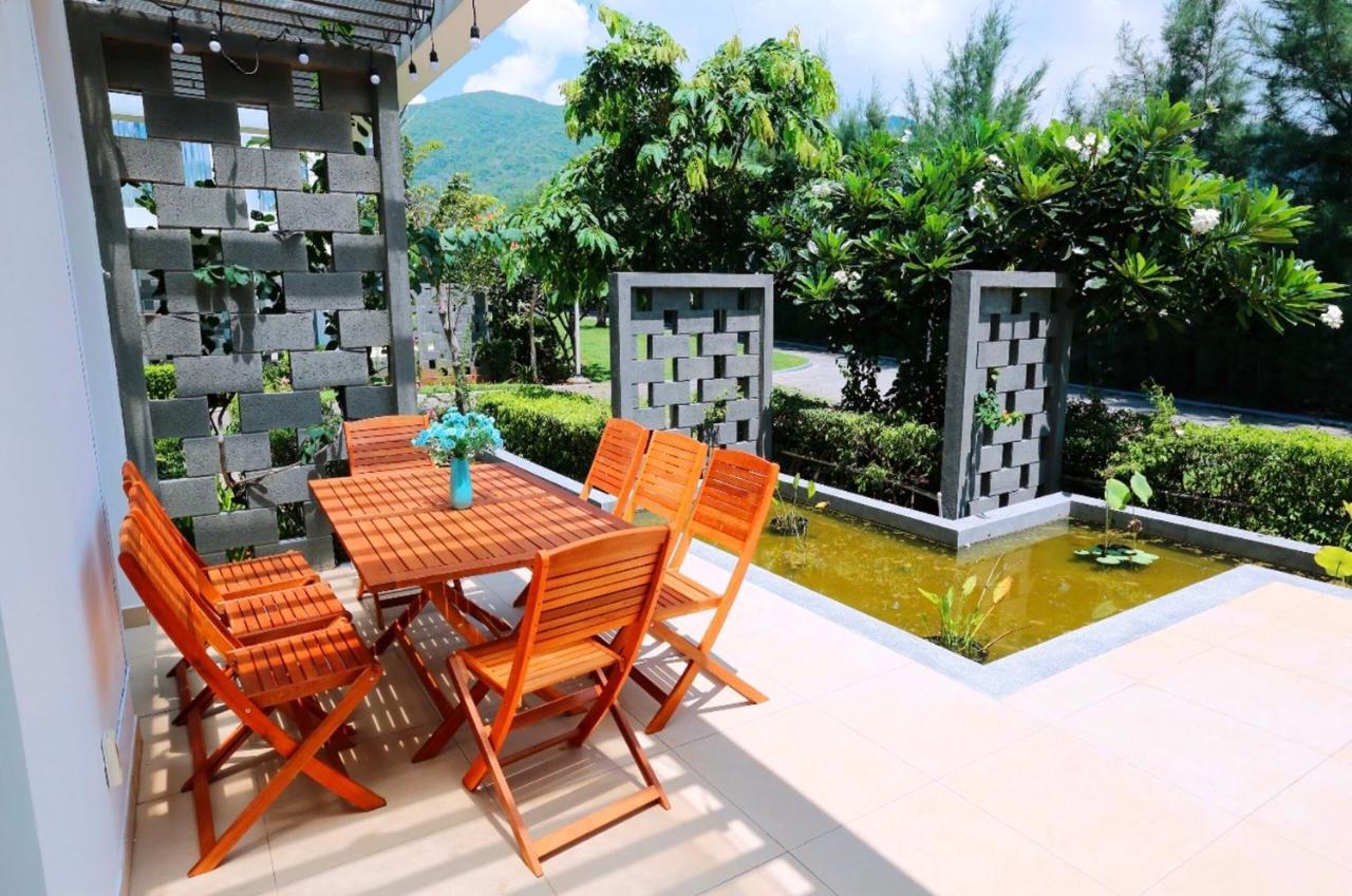 Okinawa Villas And Beach Club - Oceanami Resort Long Hai Exterior photo