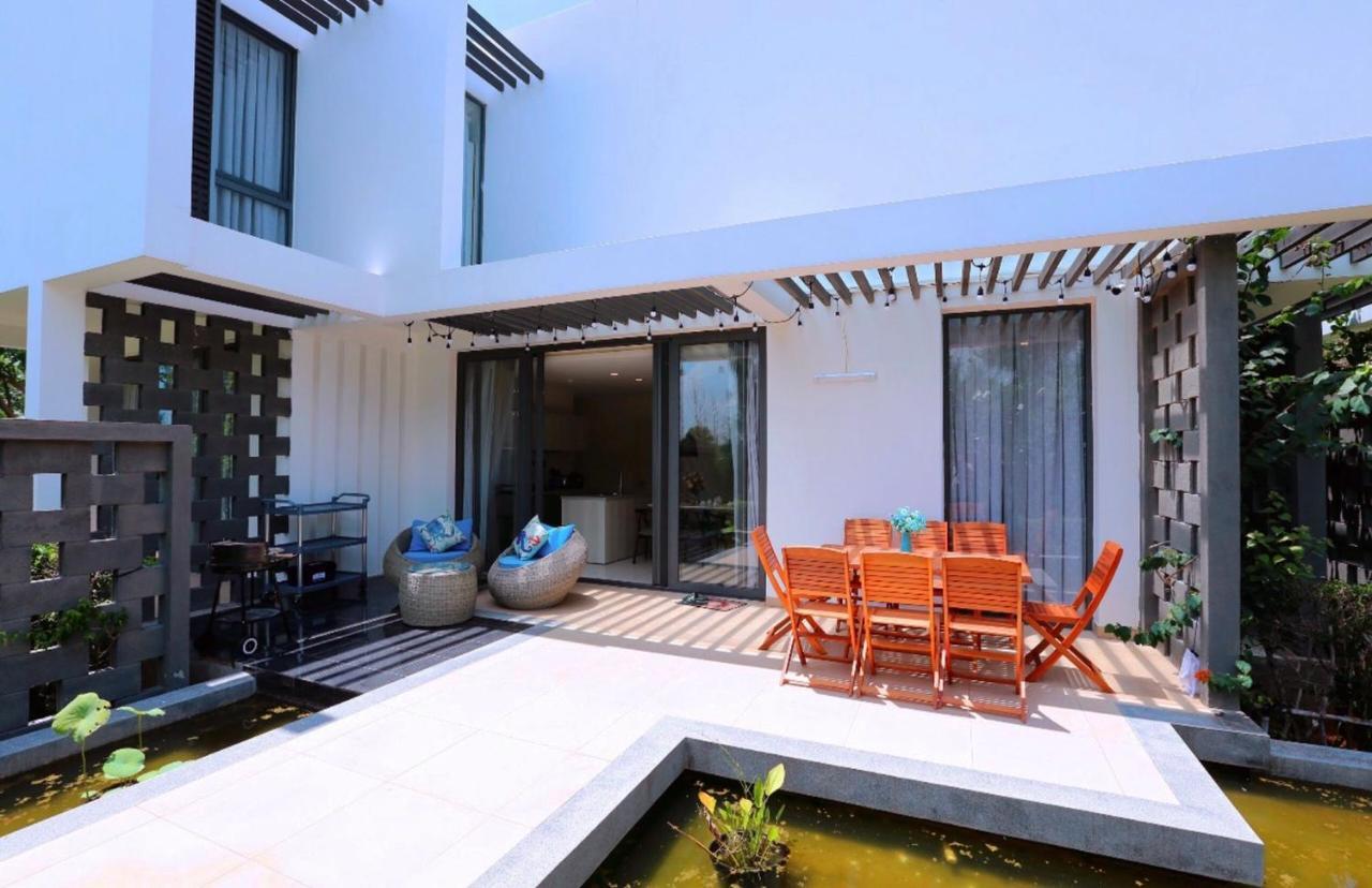 Okinawa Villas And Beach Club - Oceanami Resort Long Hai Exterior photo